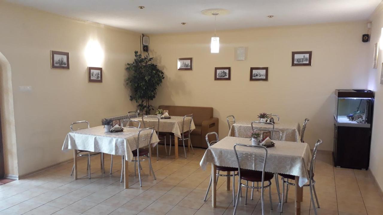 Hotel-Restauracja-Bar Rudka Ostrowiec Świętokrzyski Extérieur photo